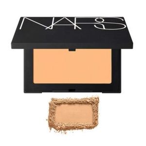 NARS • Soft Velvet Pressed Powder • “Mountain”